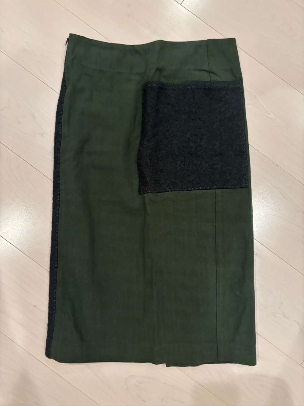 Urban Tribe Women's Wool/Cotton Dark Green Midi Skirt with Patch Detail